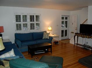 1059 Nichols Dr, Raleigh, NC 27605