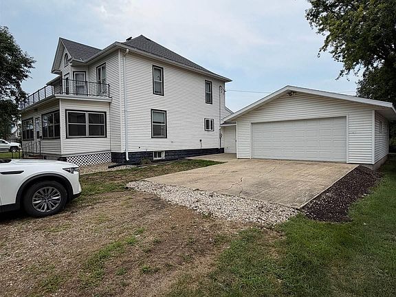 2nd image of 339 3rd St