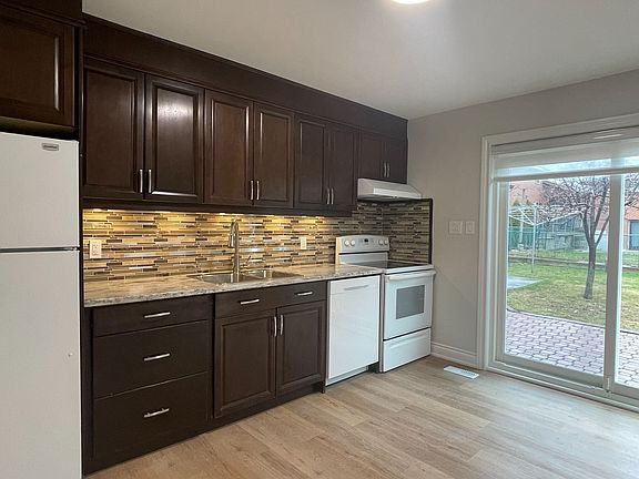 5th image of 144 Pleasant View Dr
