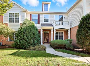 4212 Savoy Ln #1, McHenry, IL 60050