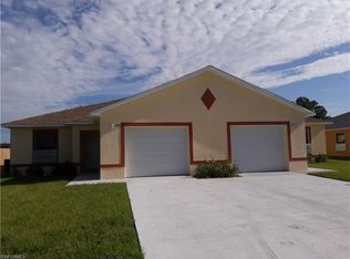 109/111 SE 12th Ter, Cape Coral, FL 33990