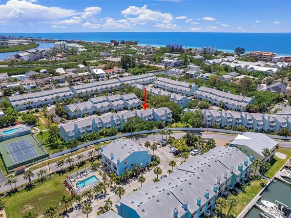 534 Garland Cir, Indian Rocks Beach, FL 33785