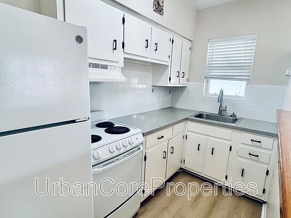 5th image of 115 7th Ave N APT 6