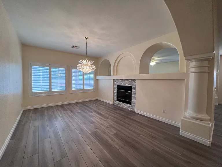 678 Kentons Run Ave — Photo 8