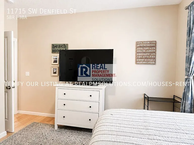 11715 SW Denfield St — Photo 30