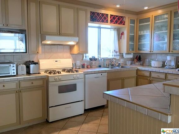 3rd image of 2302 Mimosa Ave