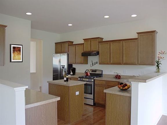 4th image of 1595 Burr Oak Dr