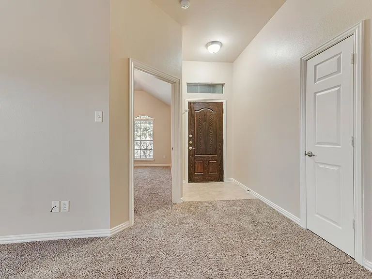 621 Tumbleweed Dr — Photo 7