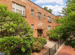 105 6th St SE APT B1, Washington, DC 20003