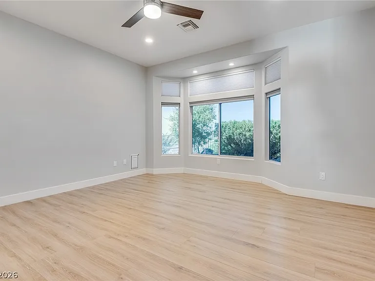 2508 Sandilands Dr — Photo 21
