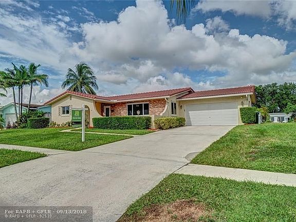 3rd image of 451 NW 42nd Ave