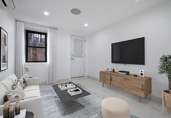 3rd image of 519 E 6th St APT 1