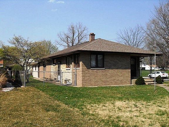 2nd image of 2431 Eisenhower Ave