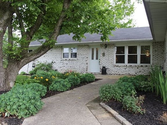 2nd image of 2320 W County Road 300 N