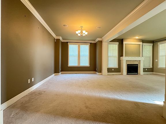 4th image of 3975 170th Pl NE