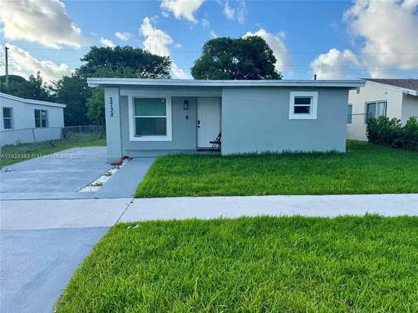 2732 NW 4th Ct, Pompano Beach, FL 33069