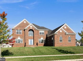 12 Amber Dr, Robinsville, NJ 08691