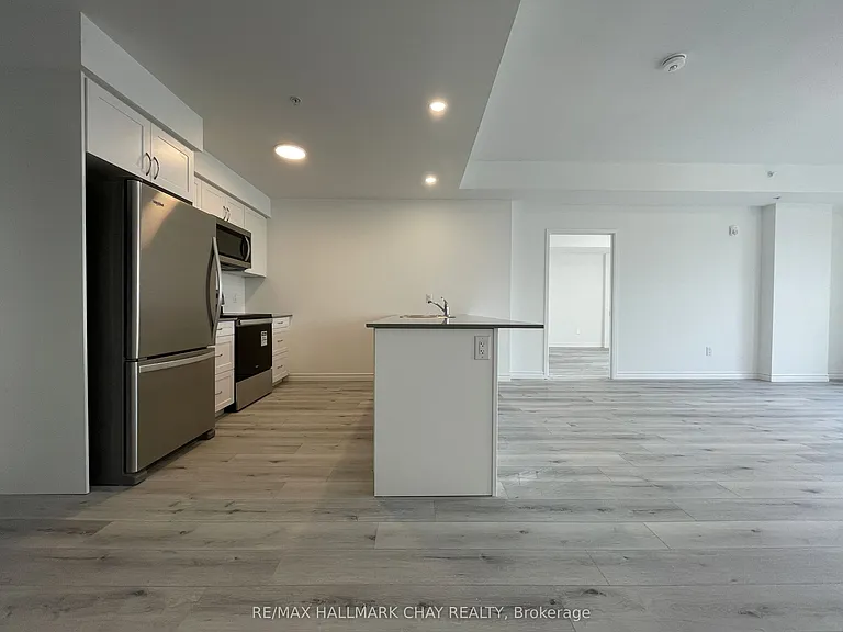 30 Hanmer St W #203 — Photo 15
