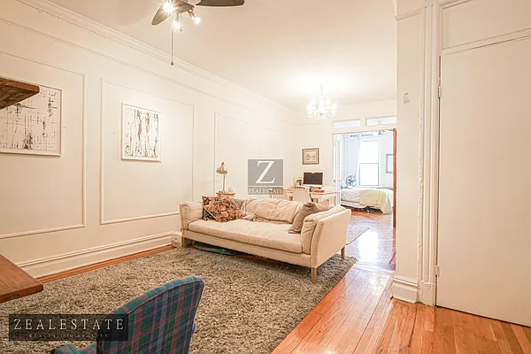 Rented by ZealEstate Group Inc | media 22