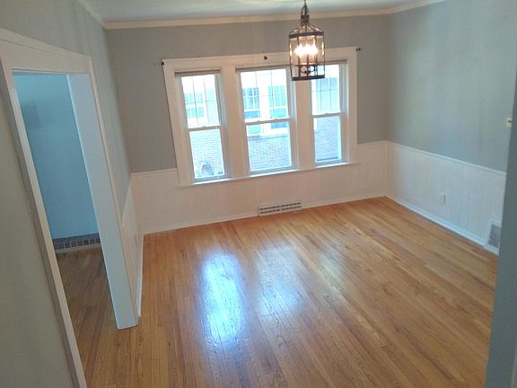 3rd image of 621 Western Ave