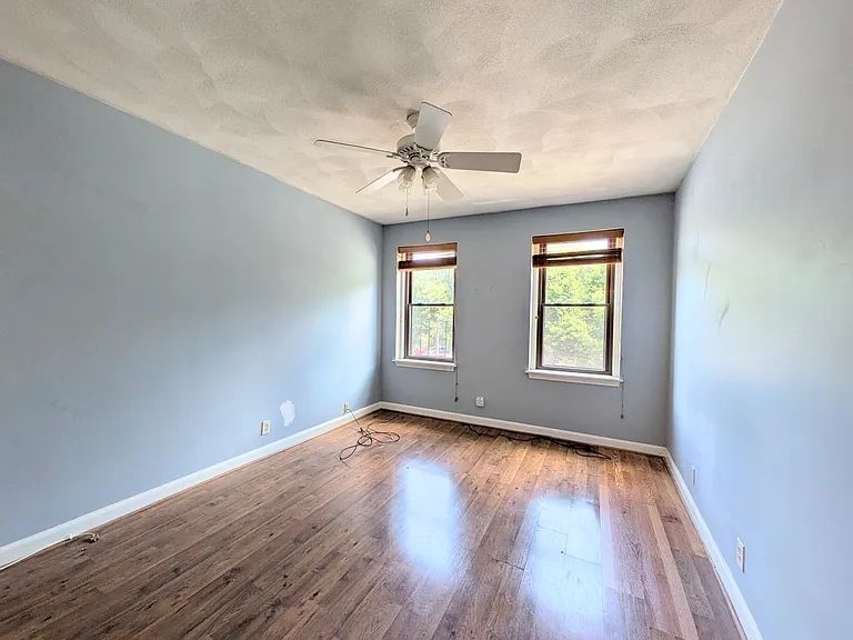 1411 Commonwealth Ave #302 — Photo 3