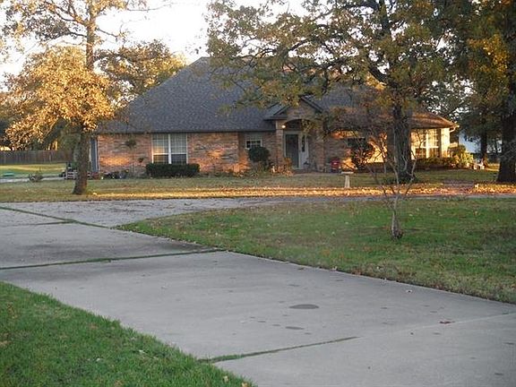 3rd image of 306 Briarwood Ln