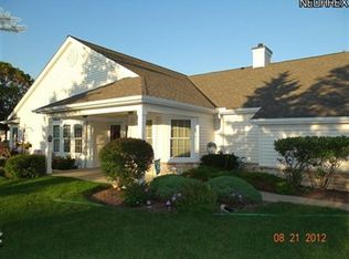 8 Whitaker Cv, Avon Lake, OH 44012
