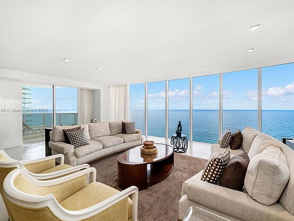 4th image of 18911 Collins Ave APT 2401
