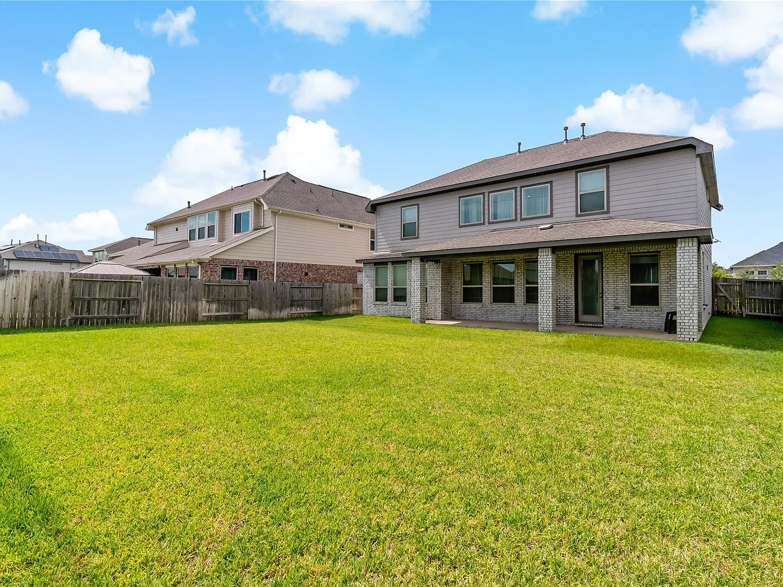 4 bed, 3.5 bath, 2724 sqft, $3,400 — Photo 3