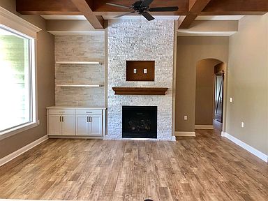 5921 E Wildfire, Bel Aire, KS 67220 | Zillow