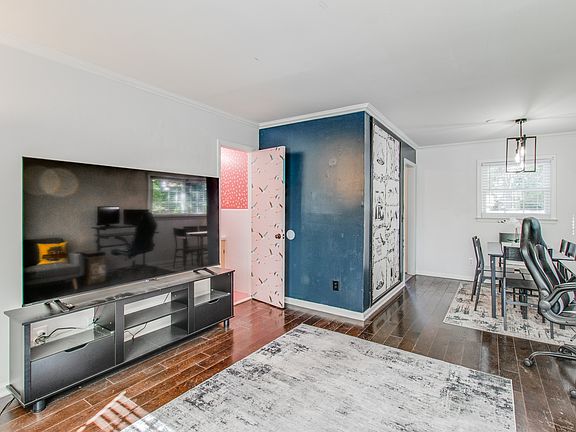 4th image of 3111 Kline St #2