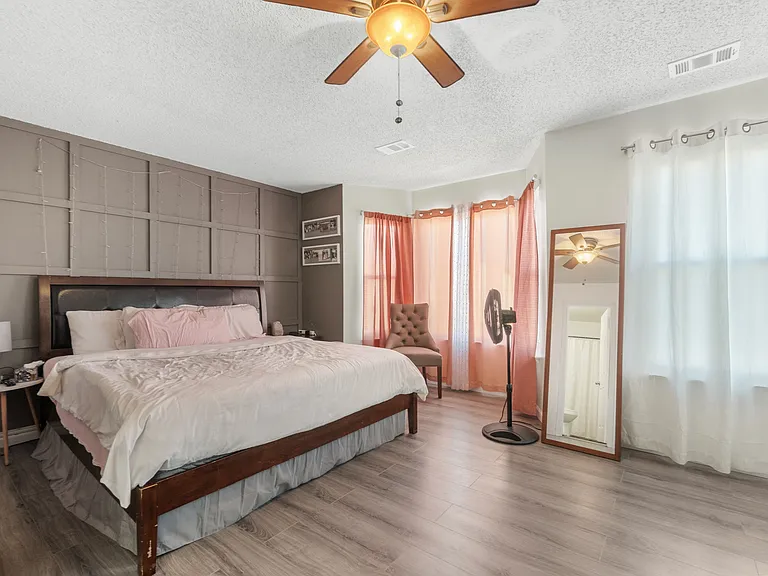 5104 Settlers Park Dr — Photo 16