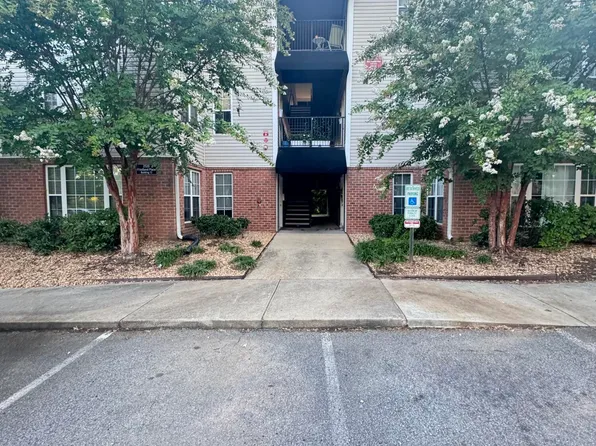 2520 Friedland Pl APT 100, Raleigh, NC 27617