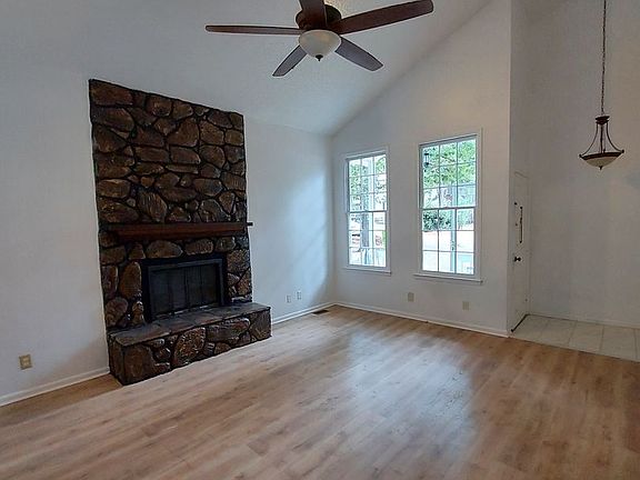 3rd image of 74 Westpine Ct