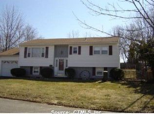 22 Kent St, Naugatuck, CT 06770