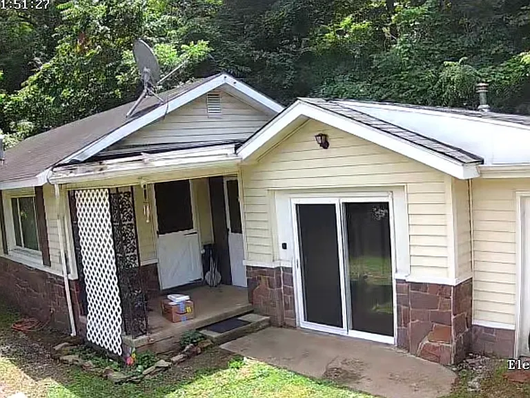 732 Millers Back Run Rd #B — Photo 2