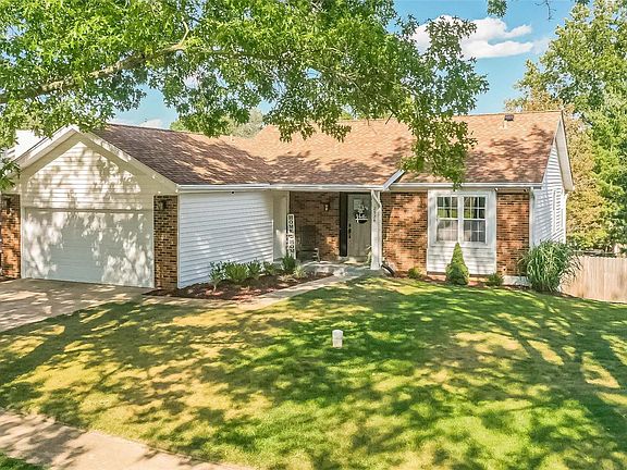 2nd image of 2524 Westglen Farms Dr