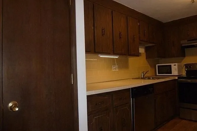 1 bed, 1.0 bath, 690 sqft, $1,795 — Photo 4