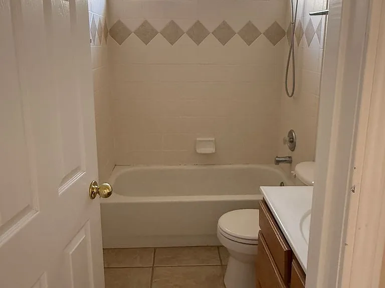 9816 Sierra Morena St NW — Photo 12