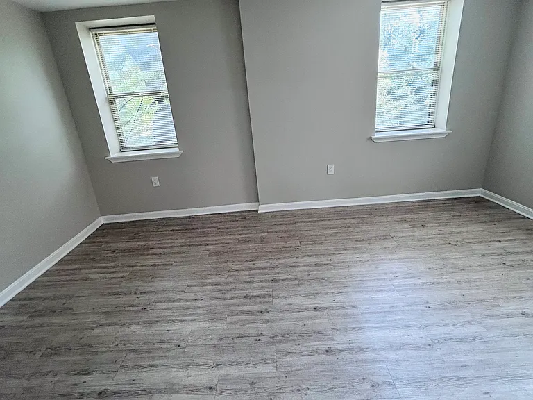 Parkside Manor — Photo 10
