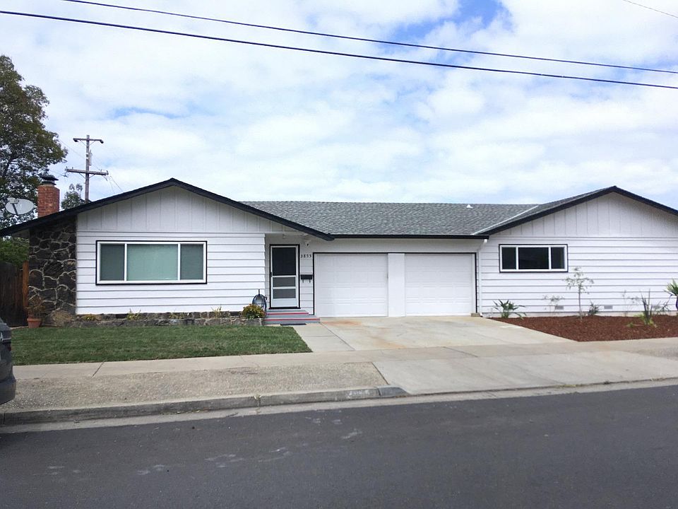 2nd image of 3855 Rhoda Dr