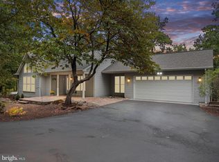 364 Toboggan Hill Trl, Hedgesville, WV 25427