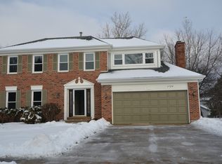 1724 Juliet Ln, Libertyville, IL 60048