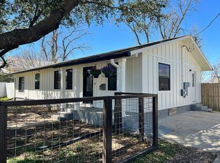1106 Spring St, Bastrop, TX 78602