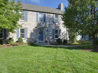 17230 Saint James Rd, Brookfield, WI 53045