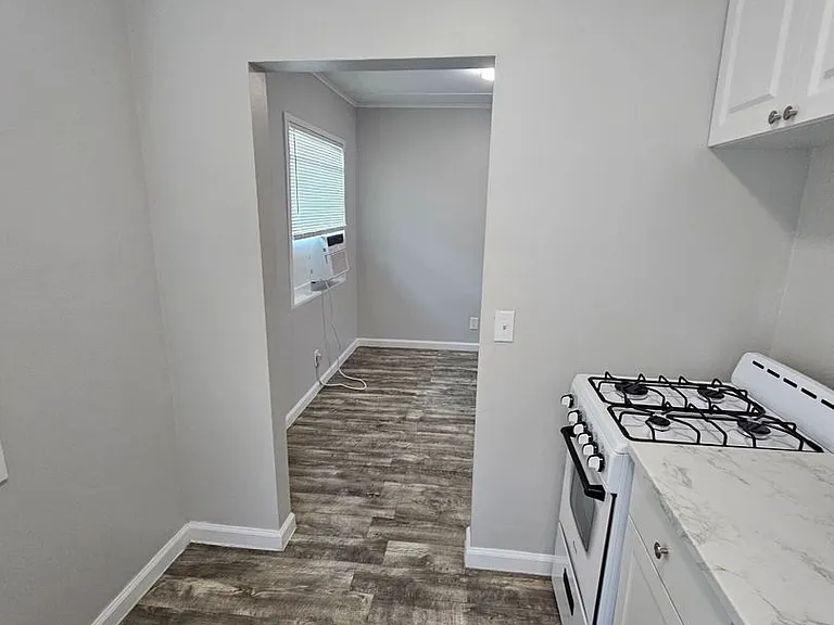 529 Revere Rd — Photo 5