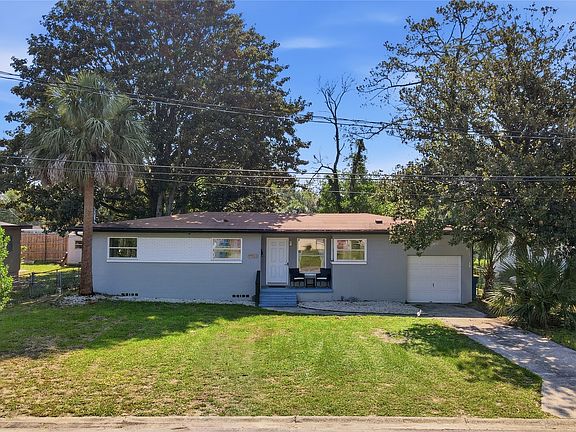 2nd image of 2959 Charme Dr