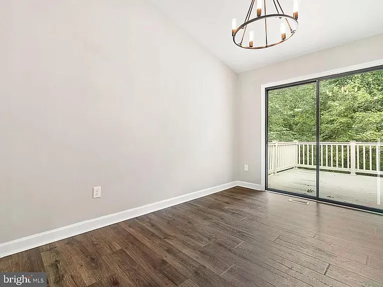 10788 Forest Edge Cir — Photo 6