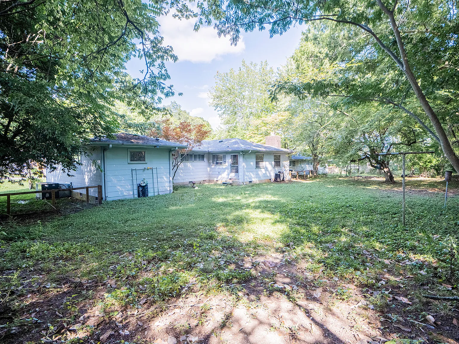 3 bed, 1840 sqft, $2,200 — Photo 4