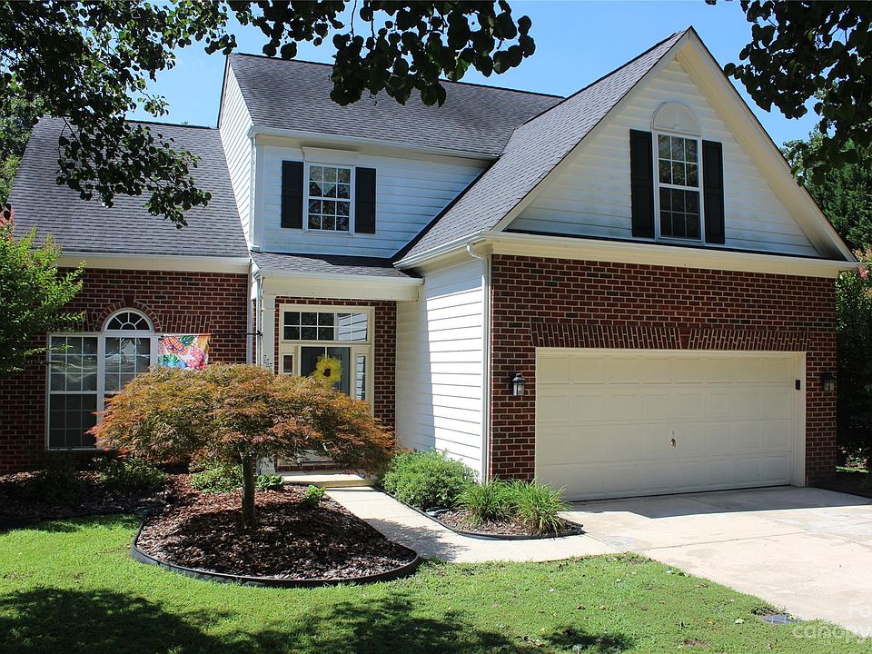 1st image of 752 Moss Creek Dr